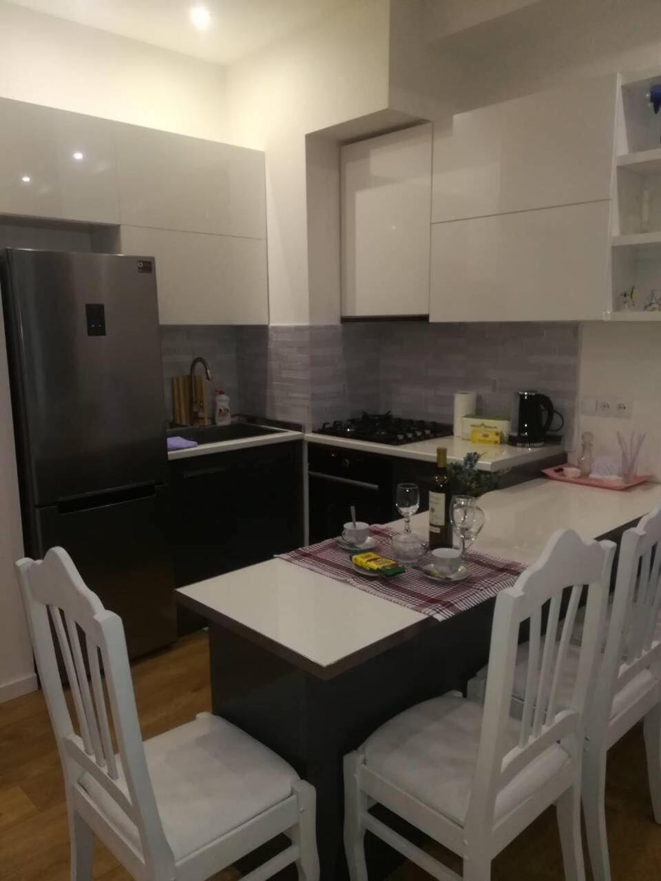 Ikas Apartment Тбілісі Екстер'єр фото
